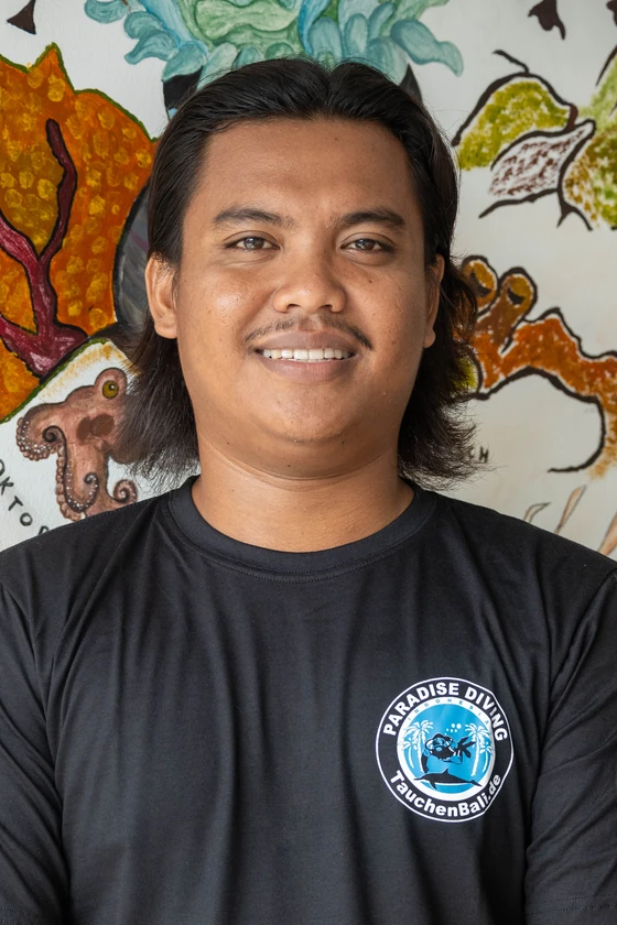 Dede – Divemaster · Equipment technician
